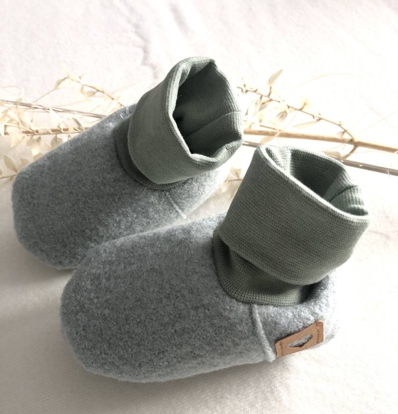 Babyschuhe Wollwalk/ Baby Stiefel/ Bio/ Mintgrün/Verschiedene Größen von ManufakturHerzstueck