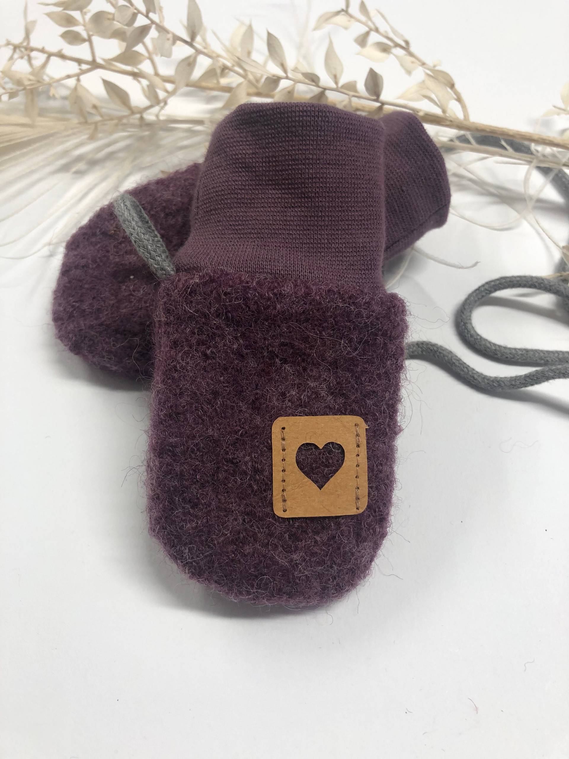 Kuschelige Wollwalk Baby Handschuhe/ Fäustlinge/ Beere/100% Wolle/ Verschiedene Größen von ManufakturHerzstueck