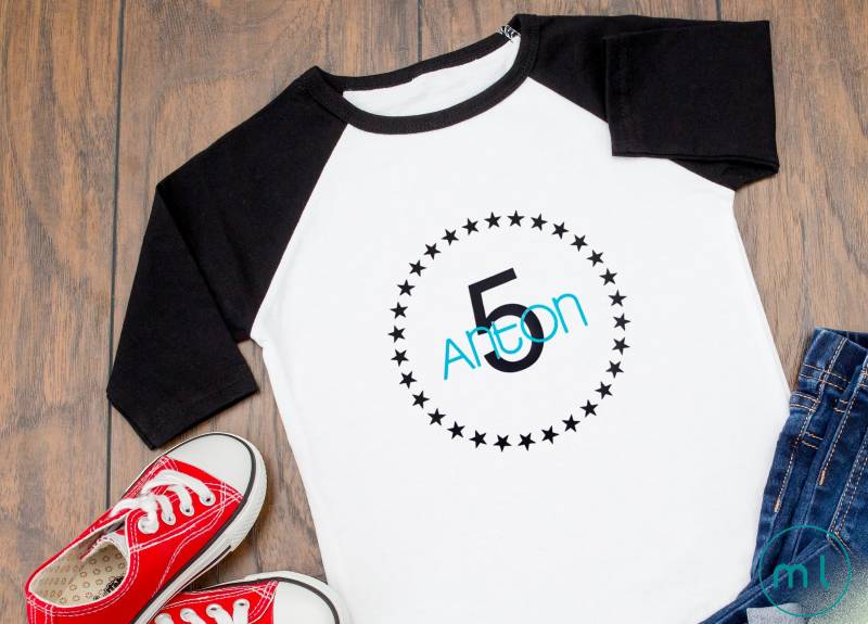 Bügelbild Geburtstag | Flexmotiv Zahl Plott Wunschname Sterne Kranz Bügelbild Geburtstag | Flexmotiv Zahl Plott Wunschname Sterne Kranz von ManufakturLittlefee