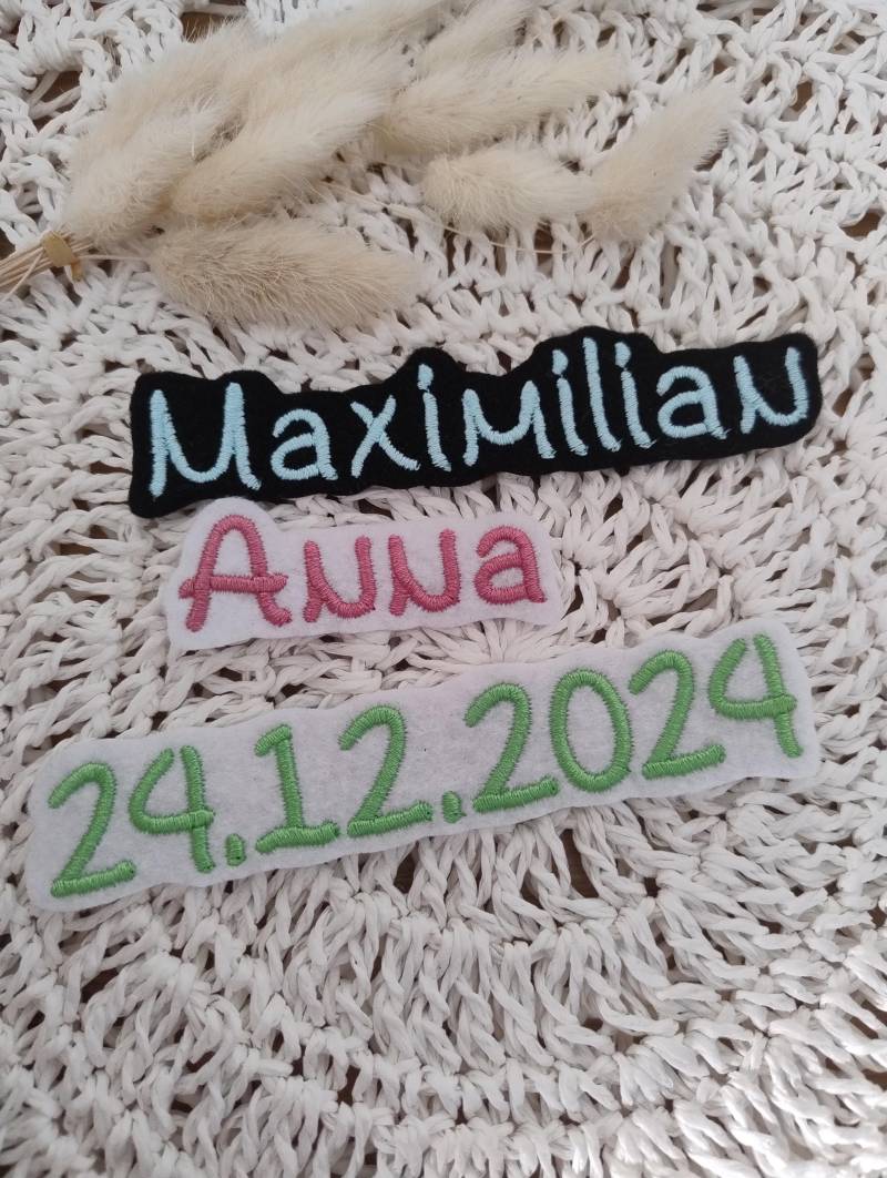 Kleine Namensapplikation | Applikation Schulkind |Schrift 4| Wunschname Name| Aufnäher Klein| Einschulung Auf Schwarzem Filz Kleine Namensapplikation | Applikation Schulkind |Schrift 4| Wunschname Name| Aufnäher Klein| Einschulung Auf Schwarzem Filz von ManufakturLittlefee