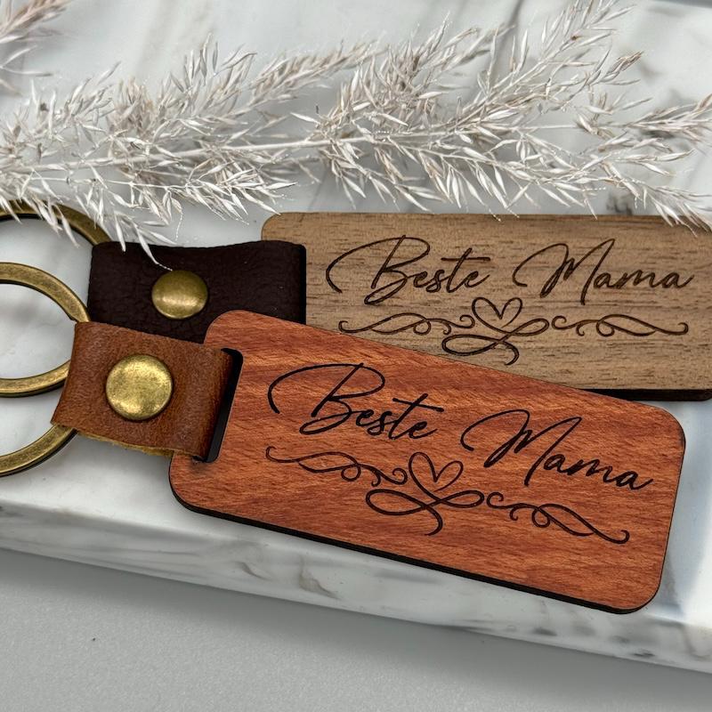 Schlüsselanhänger Beste Mama, Mama Personalisiert, Gravur Geschenk, Holz Muttertagsgeschenk von ManufakturLoewe