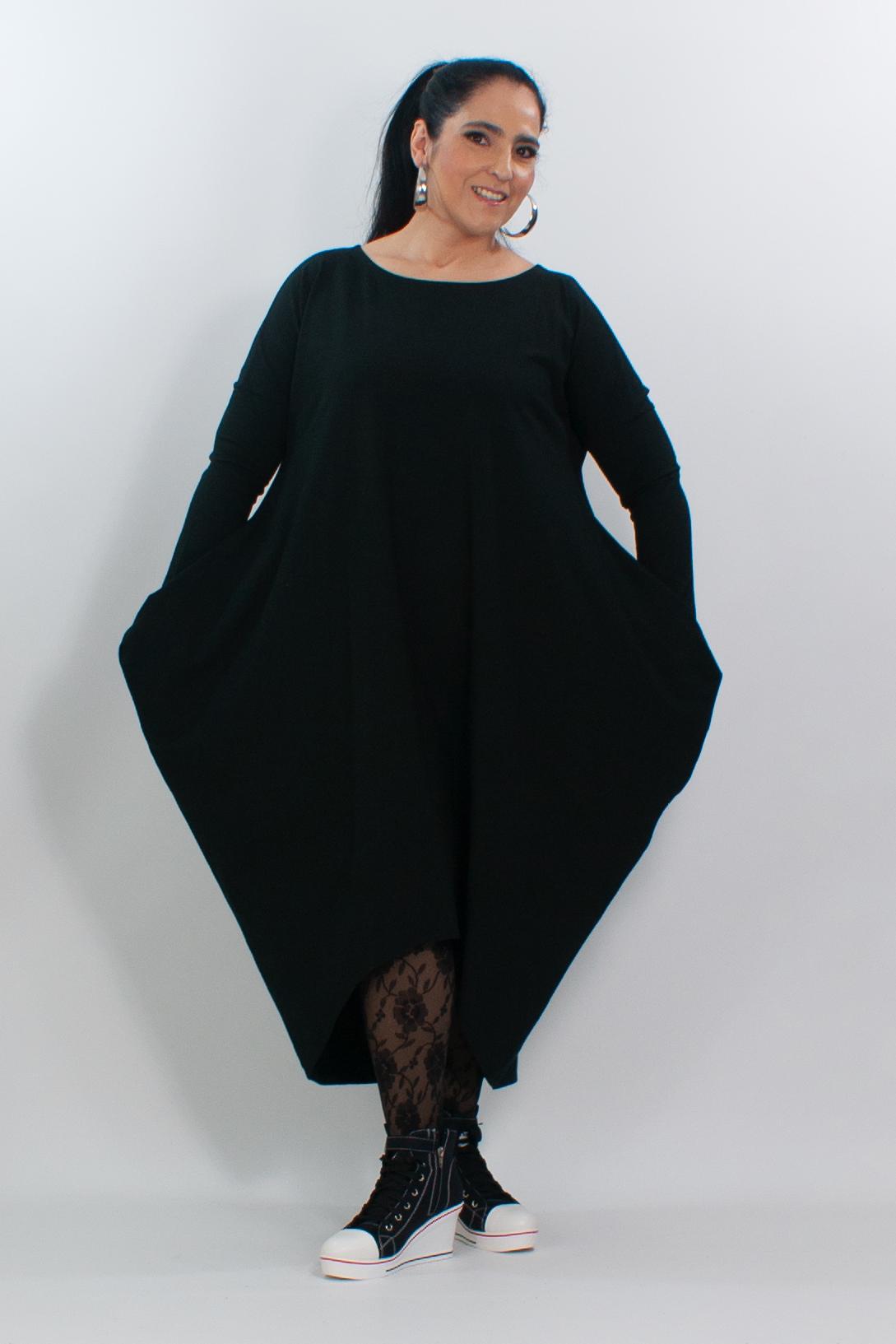 Elegantes Ausgefallenes Kleid Mit Langen Ärmeln Aus Jersey Seitlichen Taschen Figur Umspielendes Jerseykleid Für Mollige Asymmetrisch von ManufakturRuffer