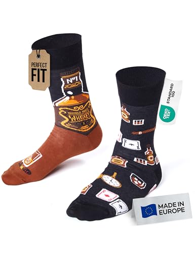 Many Mornings Originelle Socken Whisky Motiv Bunte Unisex Socken Witzige Geschenkidee Größe 39-42 von Many Mornings