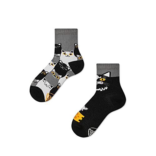 Many Mornings Unisex Kinder Black CAT Kids Mismatched Socken, Multi-Color, 27-30 von Many Mornings