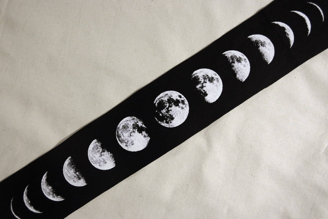 Siebdruck Mond Phase Aufnäher Mondkalender Schwarz Baumwolle von ManyTentacles