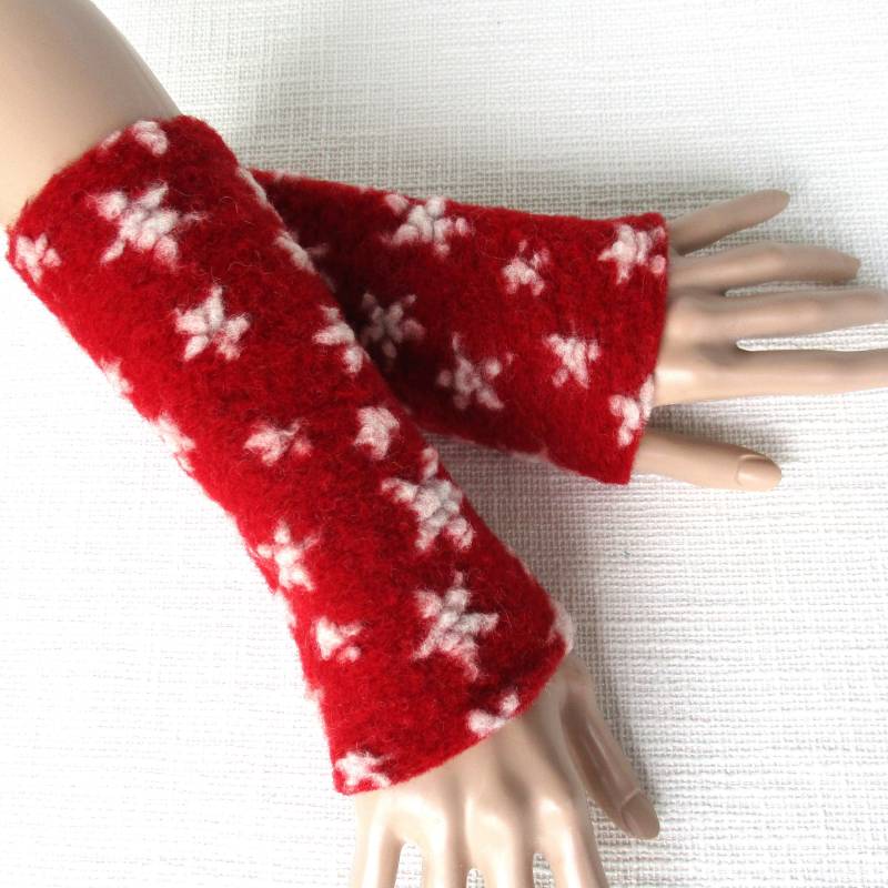 Armstulpen Walkstulpen Rot Mit Weißen Sternen von MaomaKreativdesign