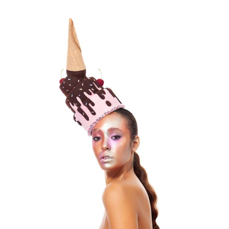 Geburtstag Kuchenmütze, Buntes Headpiece von Maorzabar