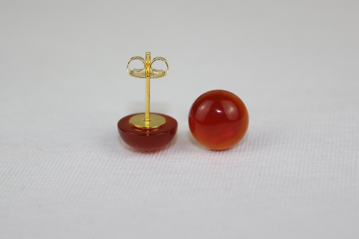 10mm Karneol Ohrstecker Cabochon Mapenzigems 10mm Karneol Ohrstecker Cabochon Mapenzigems von MapenziGems