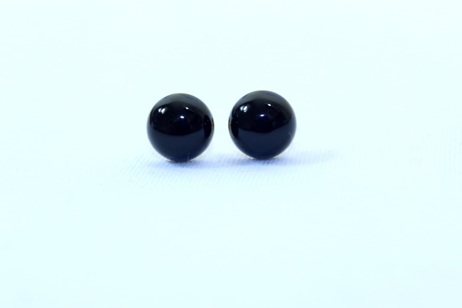 10mm Schwarzer Onyx Ohrstecker Cabochon Mapenzigems 10mm Schwarzer Onyx Ohrstecker Cabochon Mapenzigems von MapenziGems