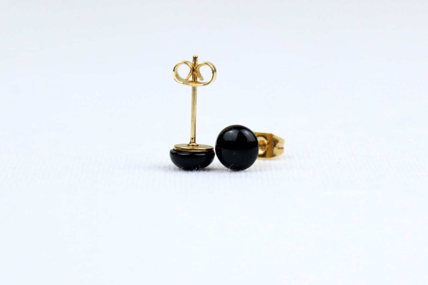 6Mm Schwarz Onyx Ohrstecker 6 Mm Cabochon Mapenzigems 6Mm Schwarz Onyx Ohrstecker 6 Mm Cabochon Mapenzigems von MapenziGems