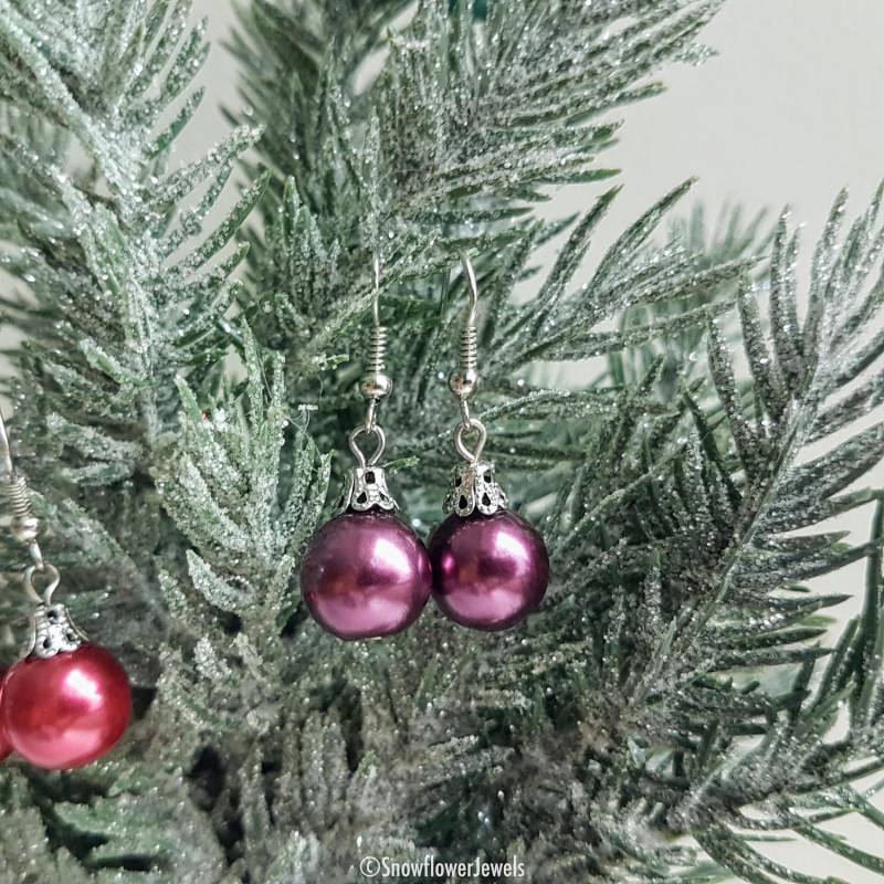 Orchidee Lila Ornamente Weihnachtsohrringe Orchidee Lila Ornamente Weihnachtsohrringe von MapleAndGinkgo