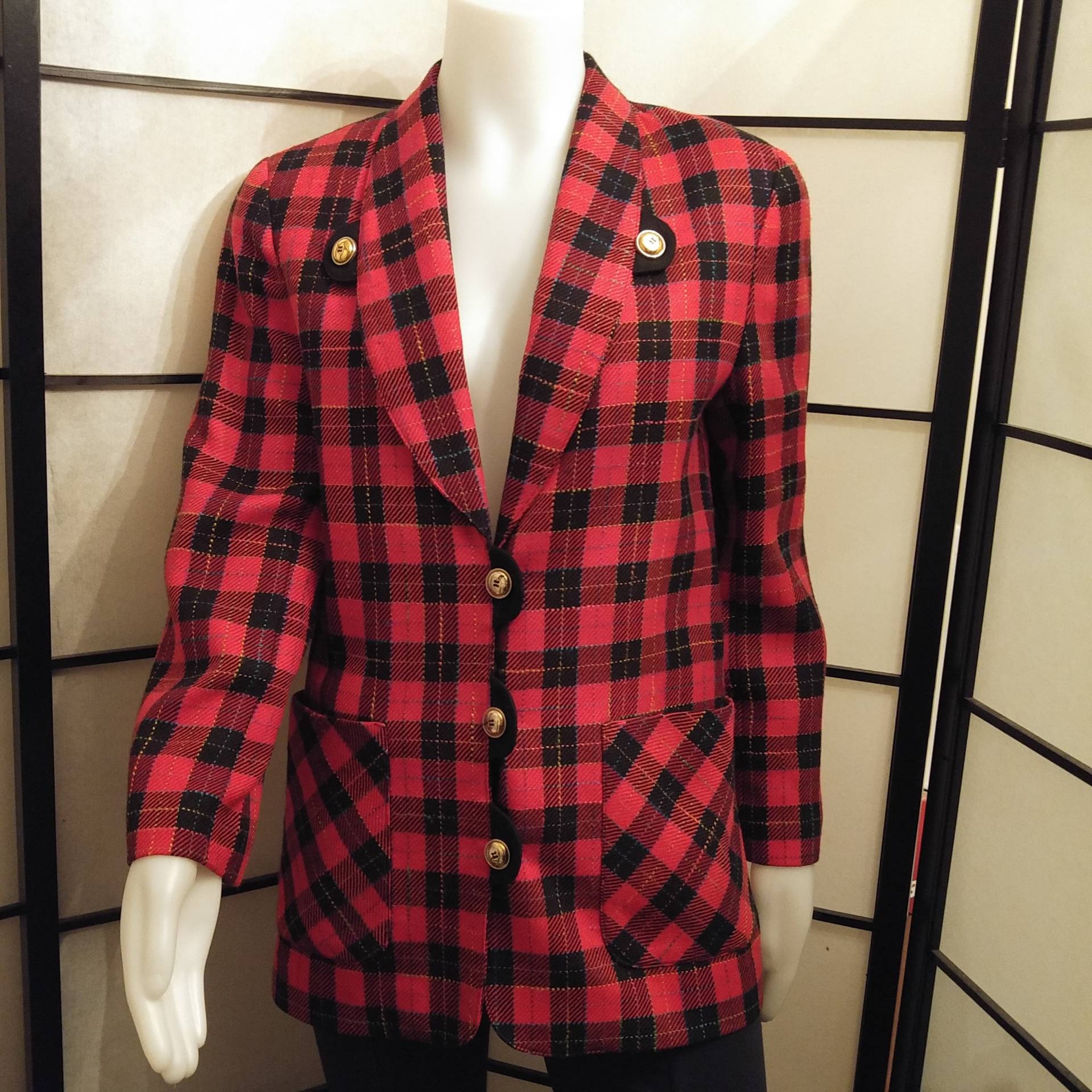 Vintage 1980Er Rot Schwarz Karierter Blazer Von Simon Chang - Size 8 Vintage 1980Er Rot Schwarz Karierter Blazer Von Simon Chang - Size 8 von MapleKeysEclectic
