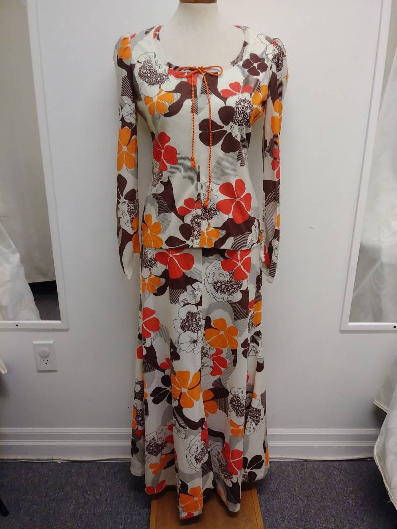 Vintage 70Er Jahre Floral Rock Und Bluse Set Handgemachtes Hippie Kleid - Atemberaubende Retro Schönheit Vintage 70Er Jahre Floral Rock Und Bluse Set Handgemachtes Hippie Kleid - Atemberaubende Retro Schönheit von MapleKeysEclectic