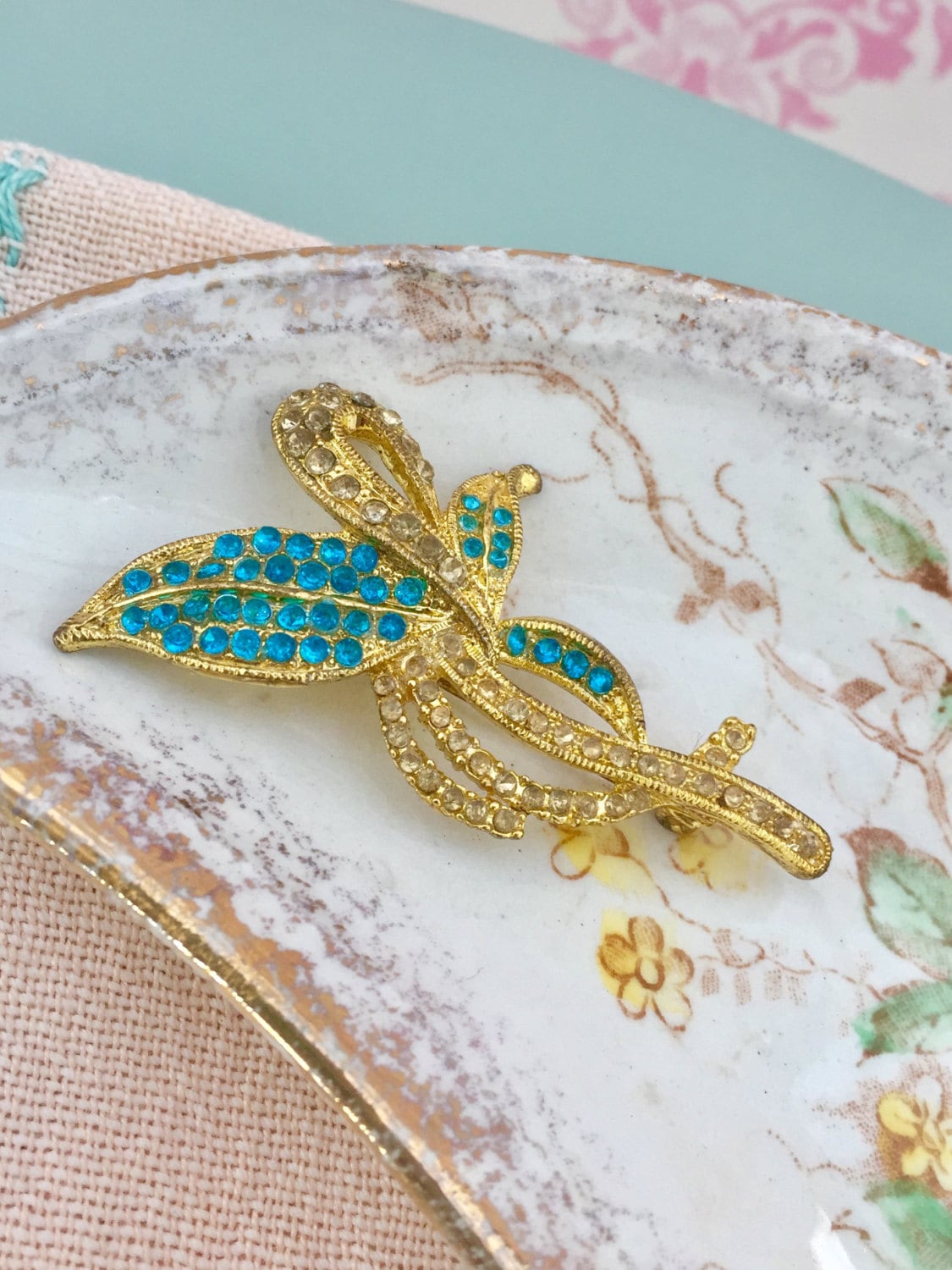 Vintage Brosche, Mid Century Pin, Vintage-Kostüm Schmuck von Mapleclovervintage