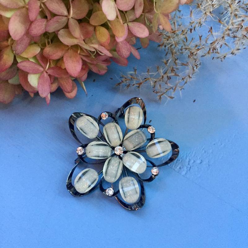 Vintage Lucite Blume Brosche, Große Blumenbrosche, Pin von Mapleclovervintage