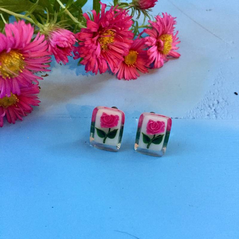 Vintage Lucite Rose Ohrringe, Ohrclips, Schmuck, Acryl Ohrringe von Mapleclovervintage