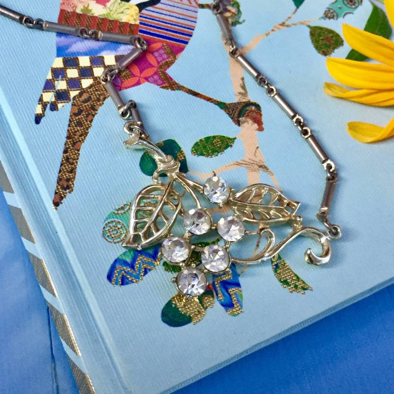 Vintage Silber Blatt Halskette, Art-Deco-Halskette Mit Blättern, Halskette 7 Zoll Kette von Mapleclovervintage