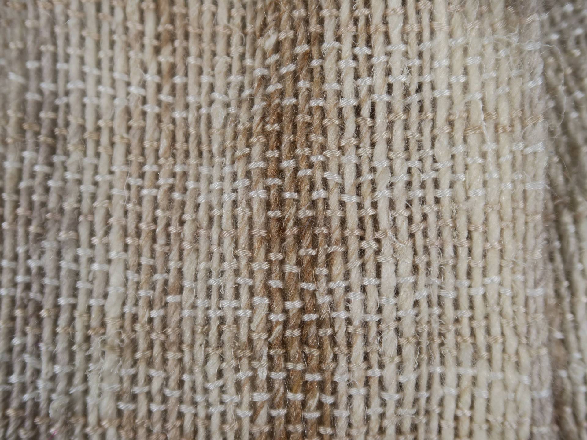 Handgewebter Seide Mohair Wolle Tencel Schal Weiß Beige Variationen Handgewebter Seide Mohair Wolle Tencel Schal Weiß Beige Variationen von MaplewoodFiberarts