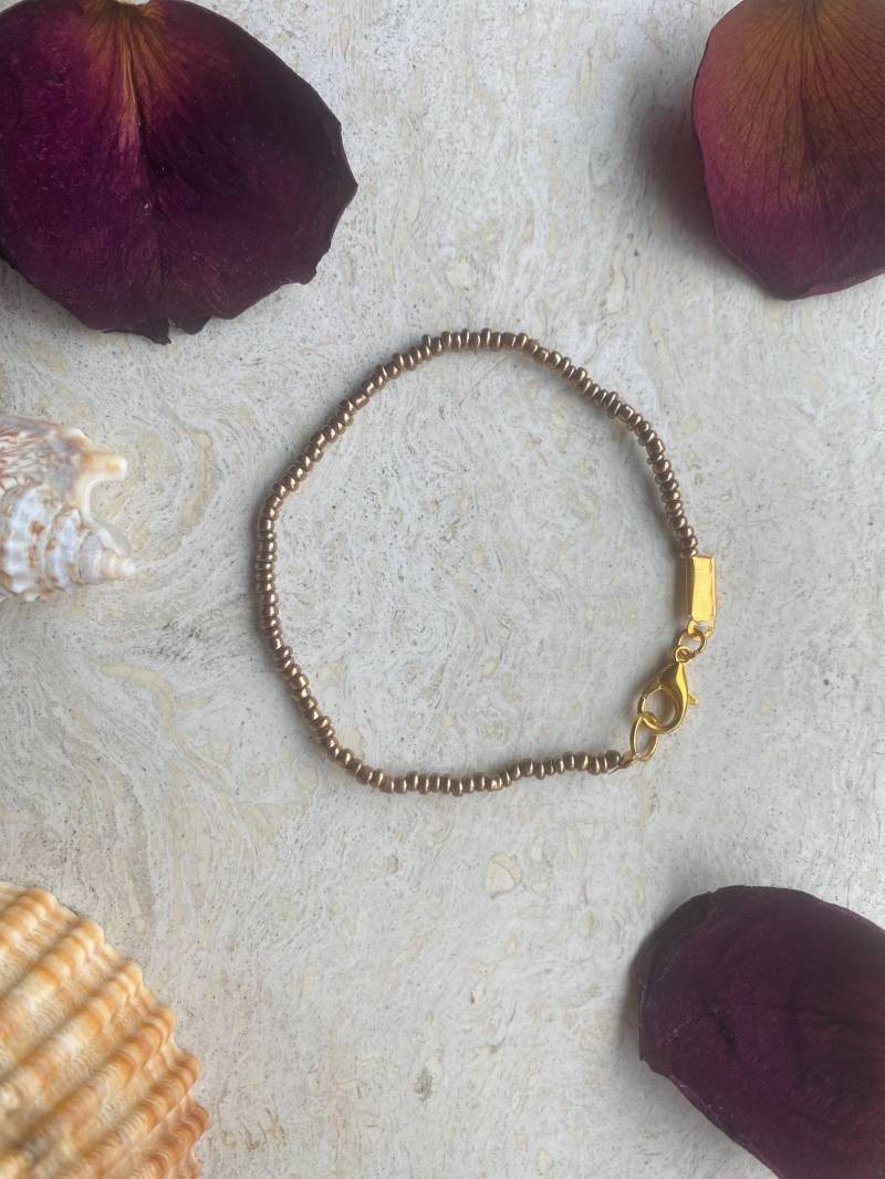 Einfarbiges Perlenarmband von MarAndShells