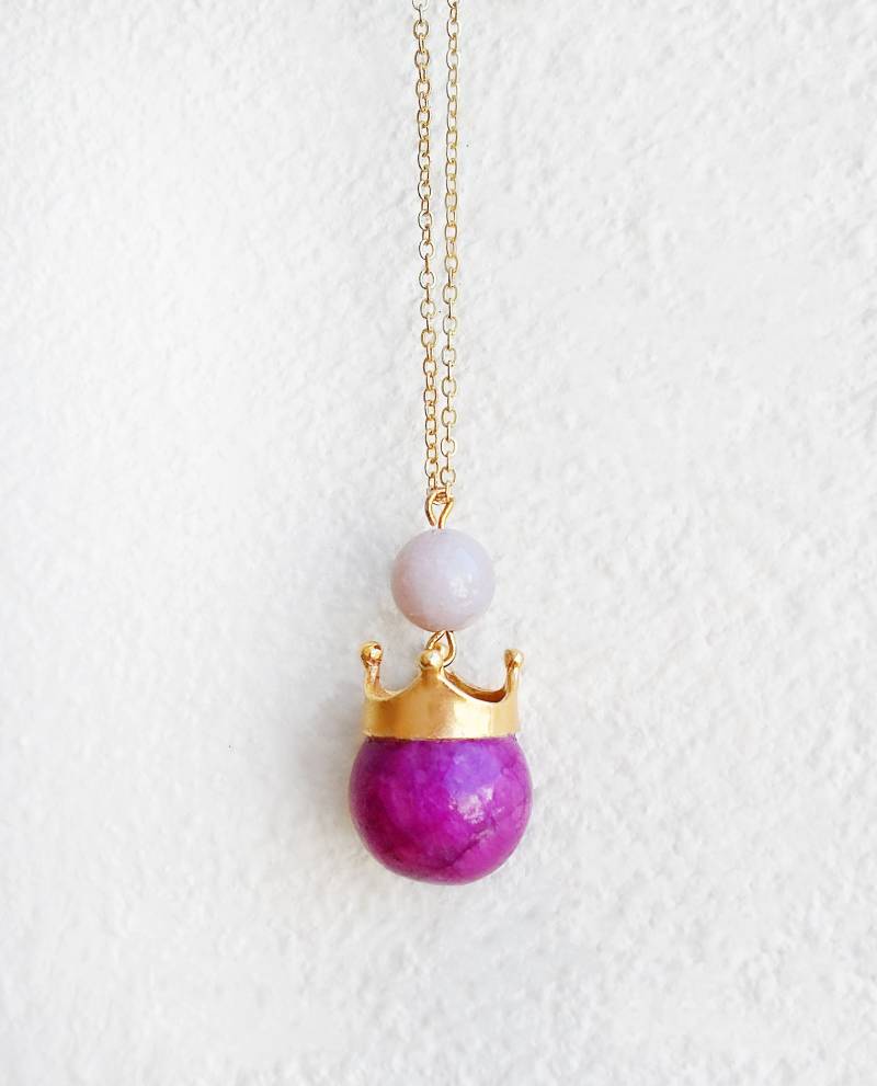 Jade Edelstein Halskette, Gold Krone Königin Lange Anhänger Nette Einzigartige Prinzessin Halskette Jade Edelstein Halskette, Gold Krone Königin Lange Anhänger Nette Einzigartige Prinzessin Halskette von MarKiJewelry