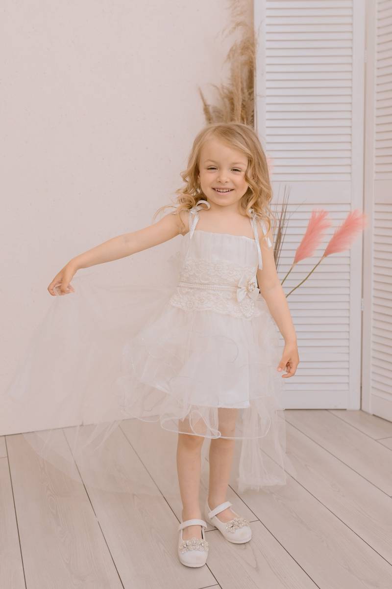 Elfenbeinspitze Mädchenkleid Mit Abnehmbarer Langer Schleppe, Tüll Und Satin Babykleid, Mädchen Partykleid, Blumenmädchen Outfit, Kommunionkleid von MarVikBaby