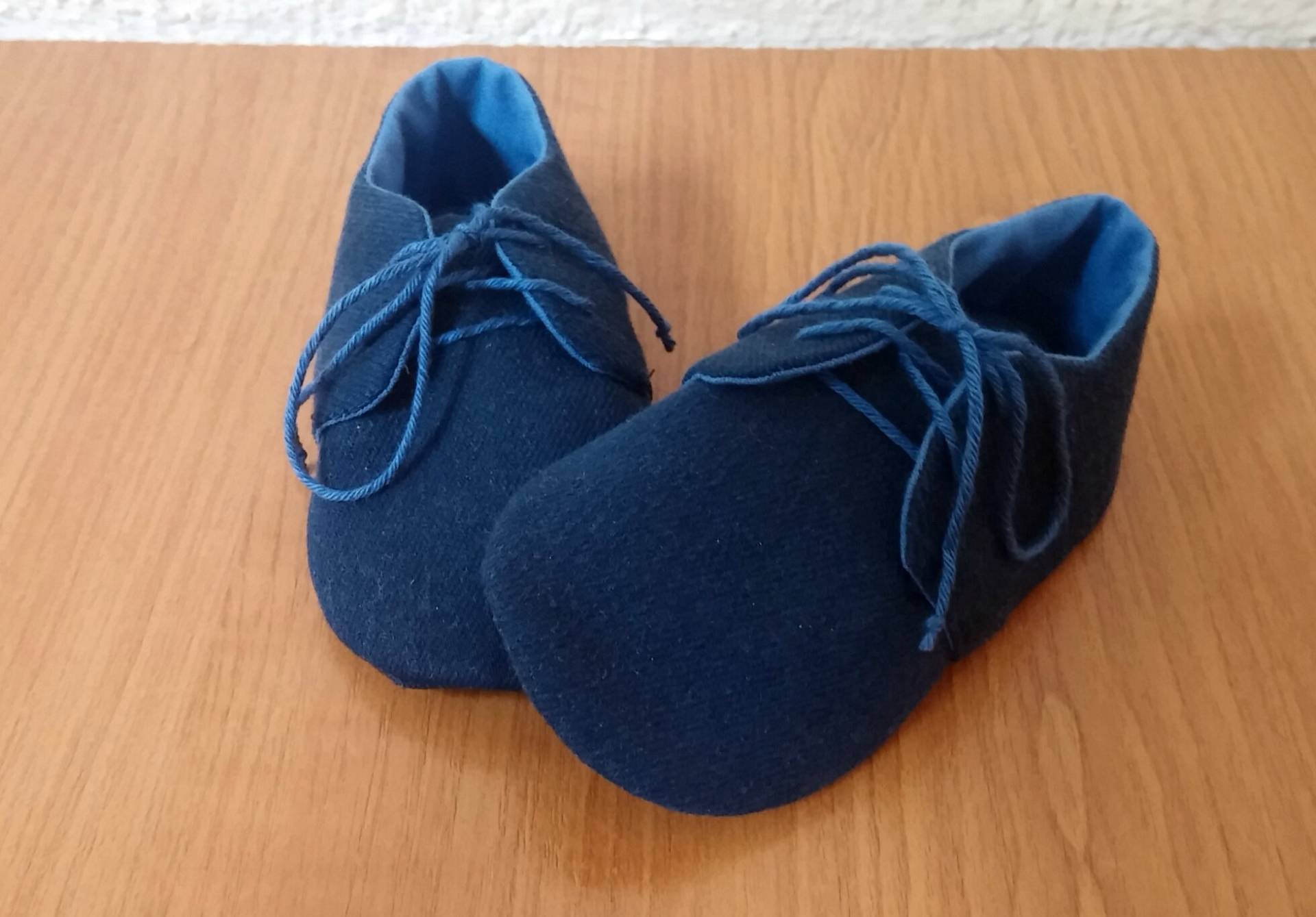 Handgefertigte Baby Oxford-Schuhe Aus Jeansstoff Blaue Kleinkind-Booties | Größe 6-9 M von MarVikBaby