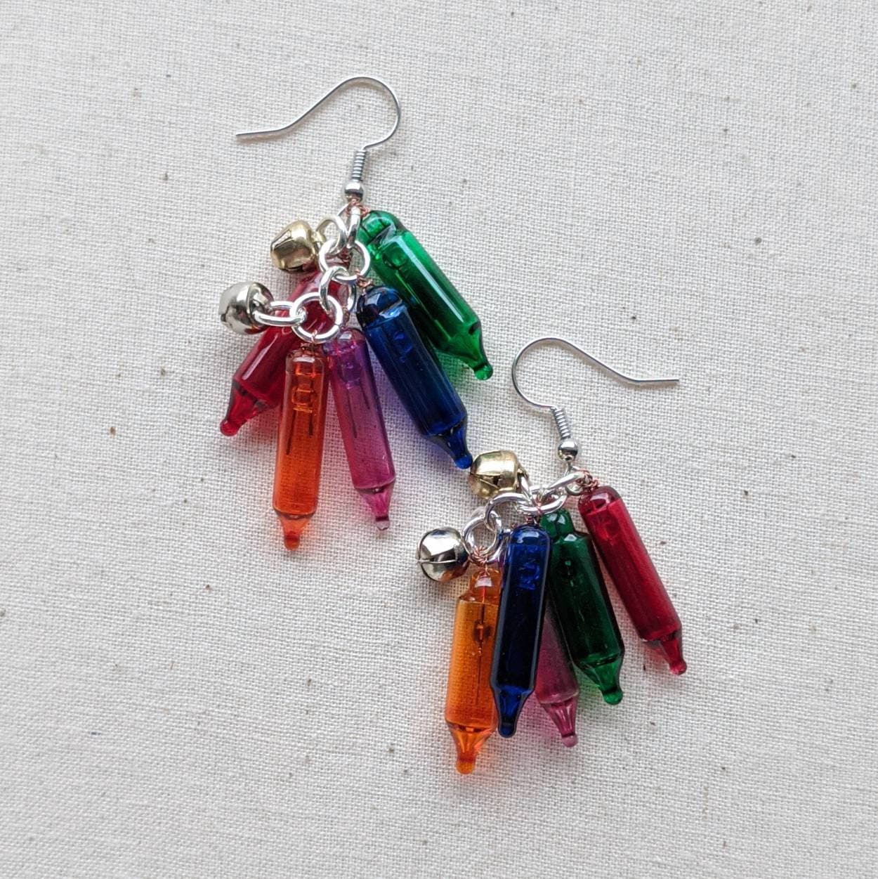 Weihnachtslicht Ohrringe - Ucycled Glühbirne Schmuck. Umweltfreundliches Geschenk. Wunderliche Urlaubsaccessoires Weihnachtslicht Ohrringe - Ucycled Glühbirne Schmuck. Umweltfreundliches Geschenk. Wunderliche Urlaubsaccessoires von Marais0Handmade