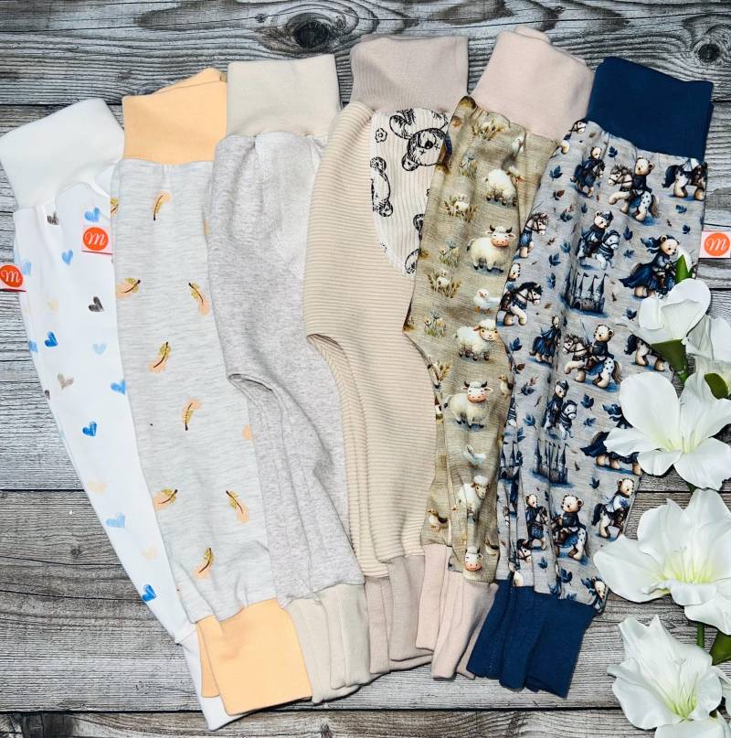 Handmade Pumphose Mitwachshose Oder Haremshose Verschiedene Motive in Größe 80-86, Sofort Verfügbar von MarakiDesignShop