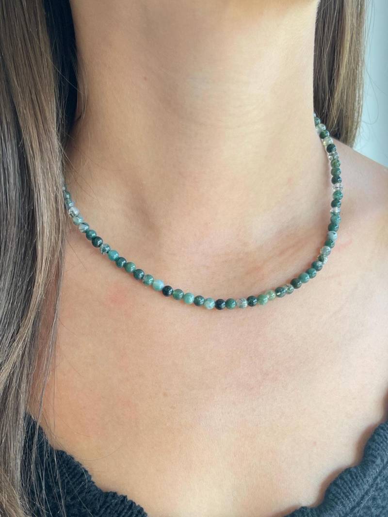 Grüne Kette | Kurze Perlenkette Moosachat Heilstein Personalisierte Geschenk Für Freundin von MarasBracelet
