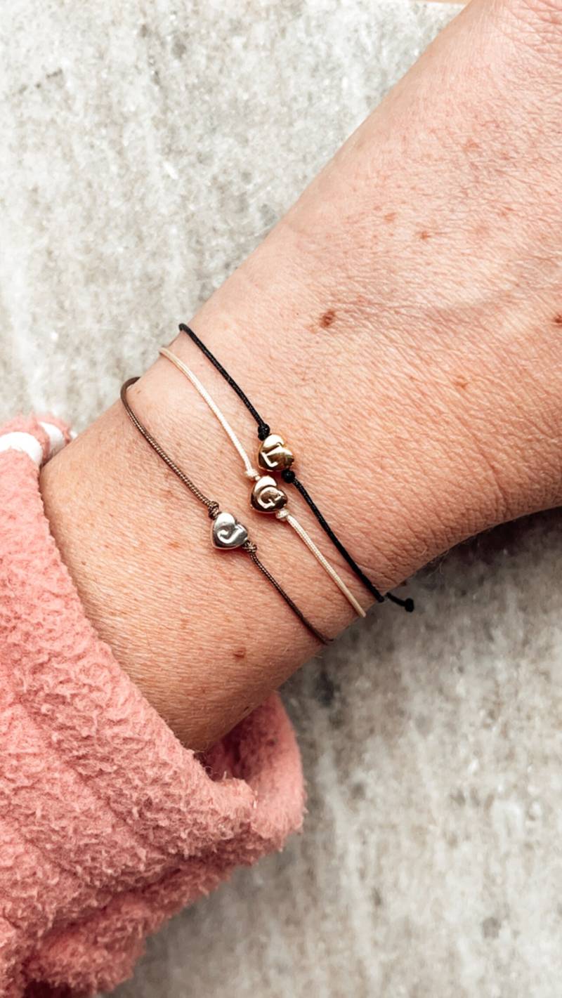 Herzarmband Personalisiert | Buchstaben Armband Letter Personalisierter Schmuck|Jungesellenabschied Freundschaft| Geburtstag von MarasBracelet