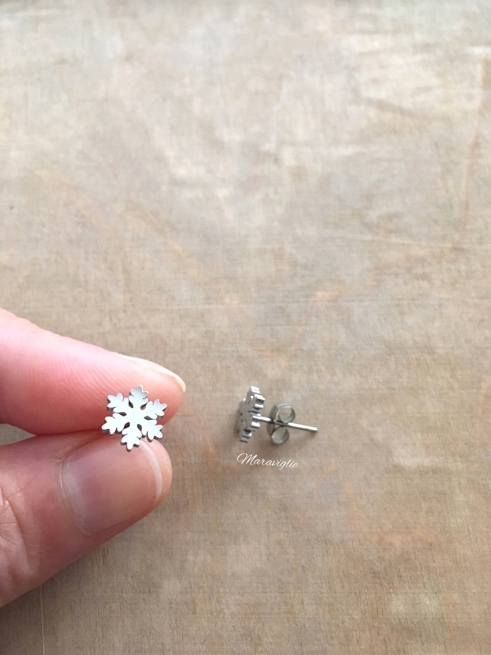 Schneeflocke Ohrstecker, Ohrringe, Schmuck, Winter Schnee Edelstahl von Maraviglie
