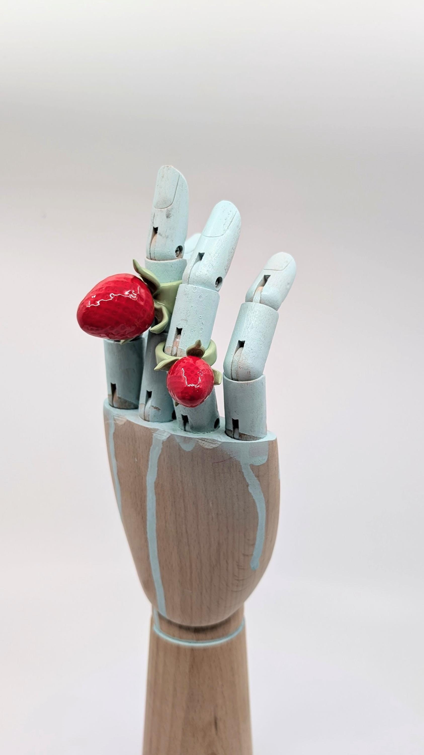 Süße Erdbeerringe - 3D-Erdbeere von MarcelaLopezArt