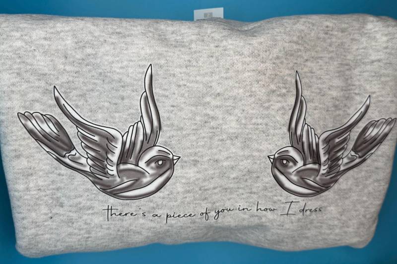 Cherry Tattoo Sweatshirt Cherry Tattoo Sweatshirt von Marcelssweetbean
