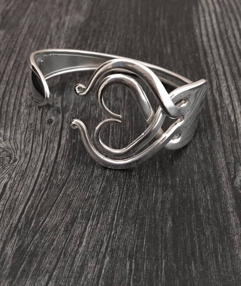 Recycelter Schmuck, Gabel Armbänder, Eco Freundliches Geschenk, Herz Design 3, Nachhaltige Mode Armband von MarchelloArt