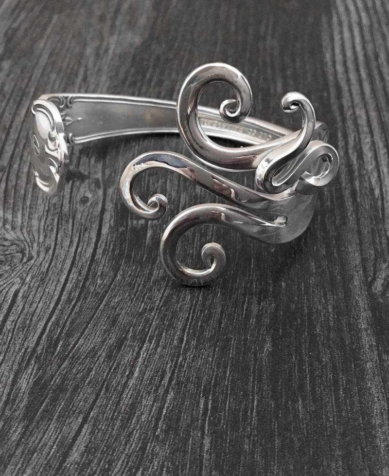 Silber Gabel Armband, Vintage Schmuck, Recycling-Armband, Eco-Freundliche Original Ausgefallene Design Nummer Sieben von MarchelloArt