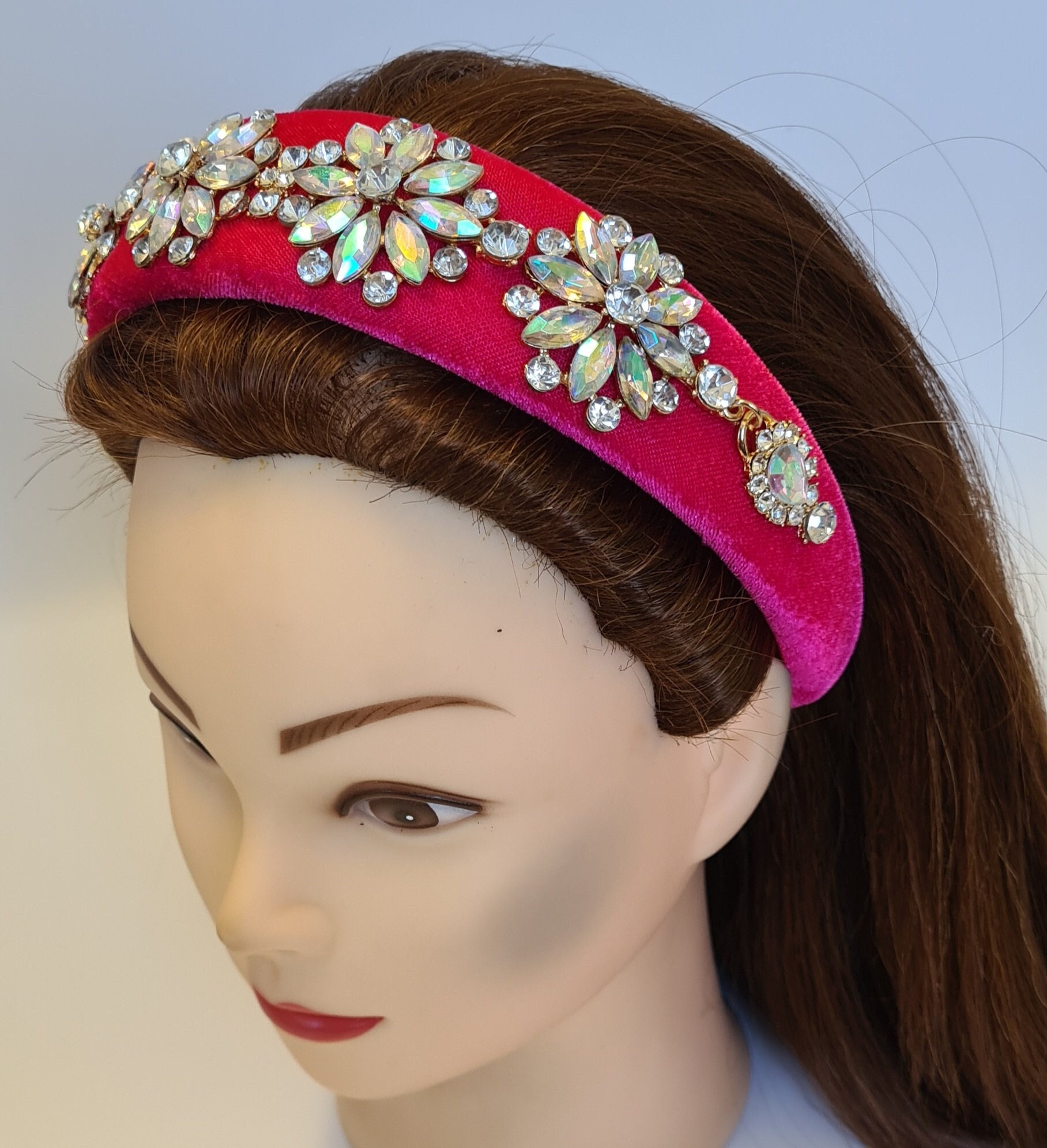 Rosa Gepolstertes Samt Stirnband Glas Ab Kristall Edelstein Blume Verzierung Damen Haarband Barock Stil 4 cm Breit Krone Fascinator Halo von MareeAlexanderDesign