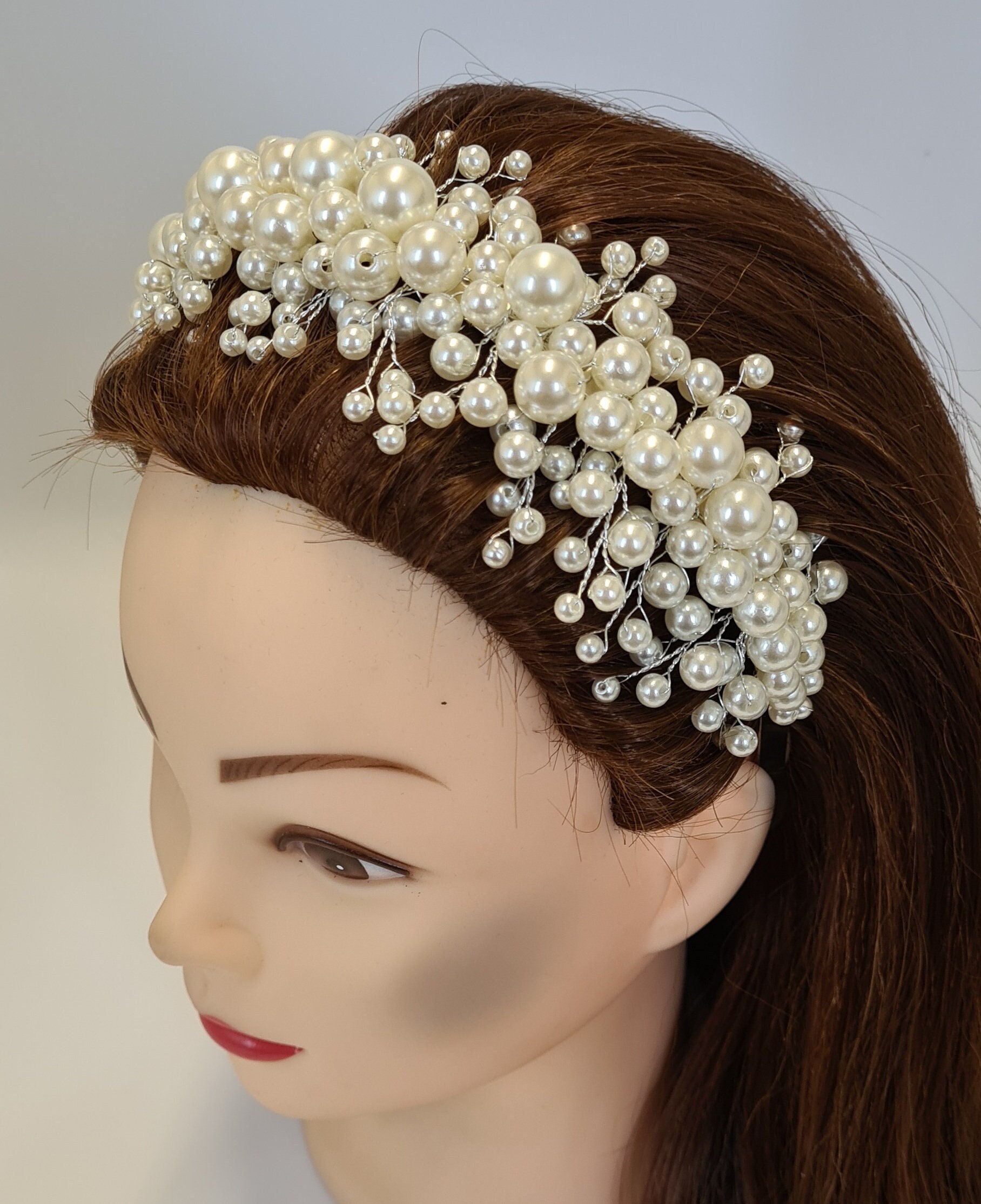 Warme Weiße Perle Perlen Stirnband Faux Cluster Verdrahtet Frauen Haarband Handgemachte Krone Hochzeit Tiara Braut Kopfschmuck von MareeAlexanderDesign
