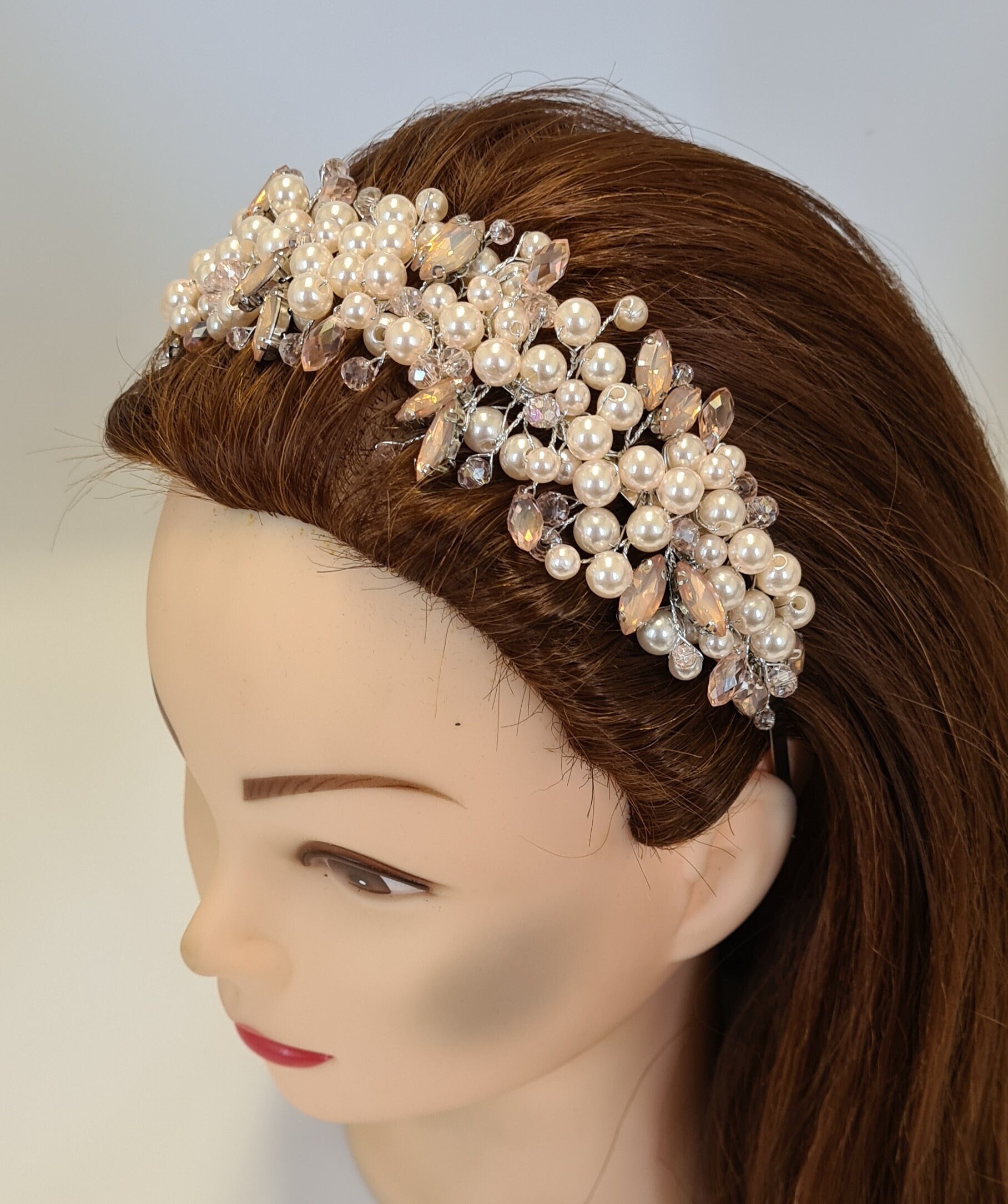 Zartrosa Perlen Haarband Kunstperlen Cluster Draht Damen Handgemacht Krone Hochzeit Tiara Braut Kopfschmuck von MareeAlexanderDesign