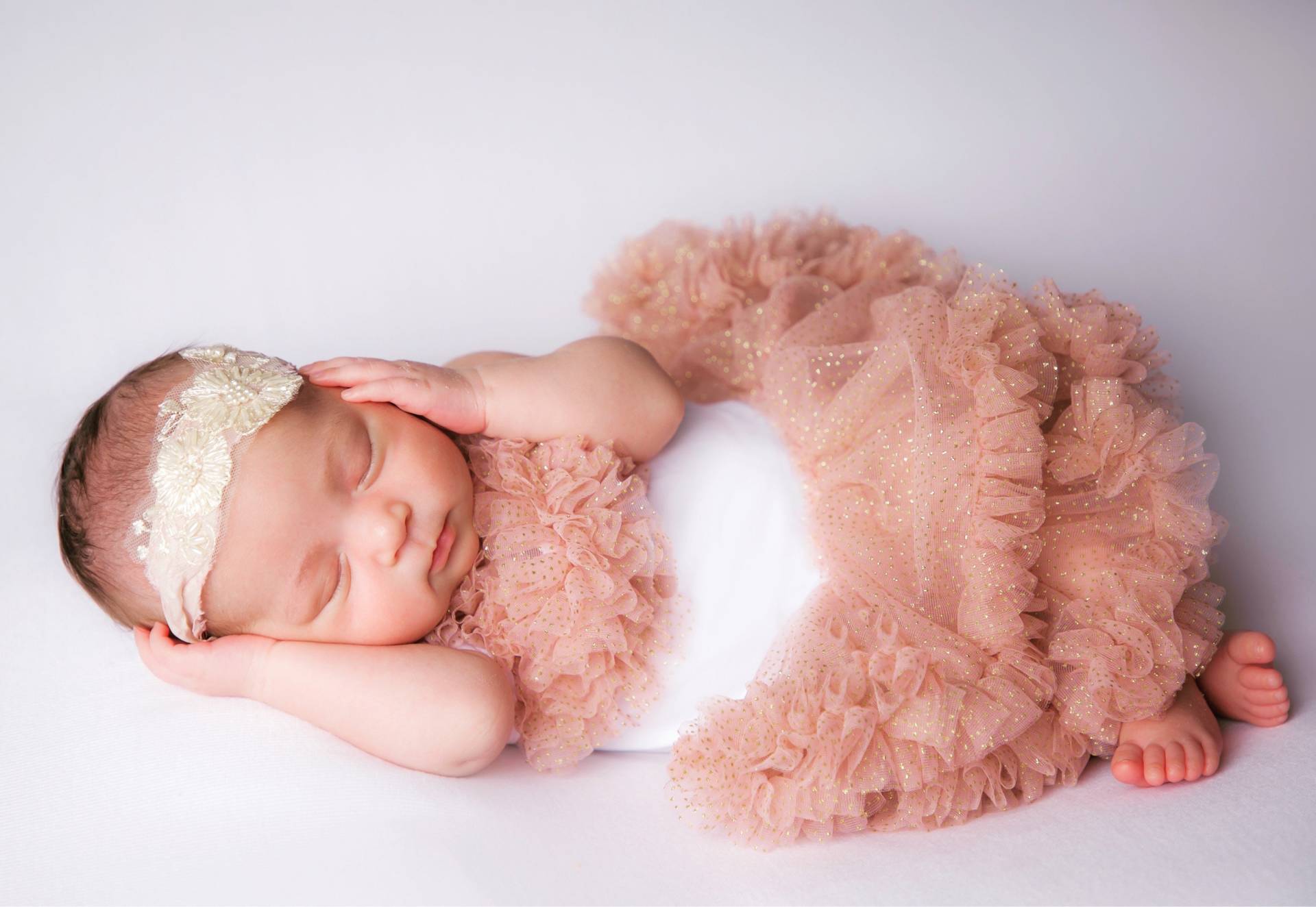 Baby-Tüllkleid, Glitzerndes Babykleid, Rüschenkleid, Champagner-Tutu-Kleid, Neugeborenenkleid, Babymode, Lady Dorothy-Kleid, 2017651 Baby-Tüllkleid, Glitzerndes Babykleid, Rüschenkleid, Champagner-Tutu-Kleid, Neugeborenenkleid, Babymode, Lady Dorothy-Kleid, 2017651 von MarellePintDesigns