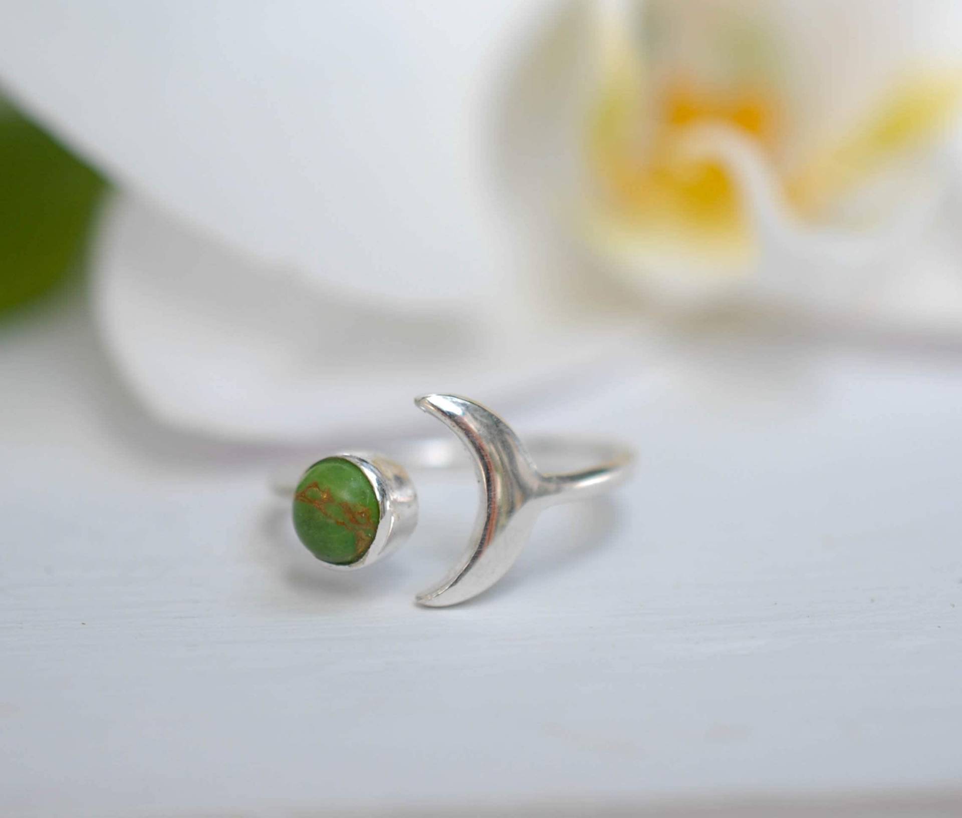 Grüner Kupfer Türkis Ring ~ Sterlingsilber 925 ~Handarbeit ~Verstellbarer Halbmond ~Boho ~Hippie ~Geschenk Mr048 von MaresiaJewelry