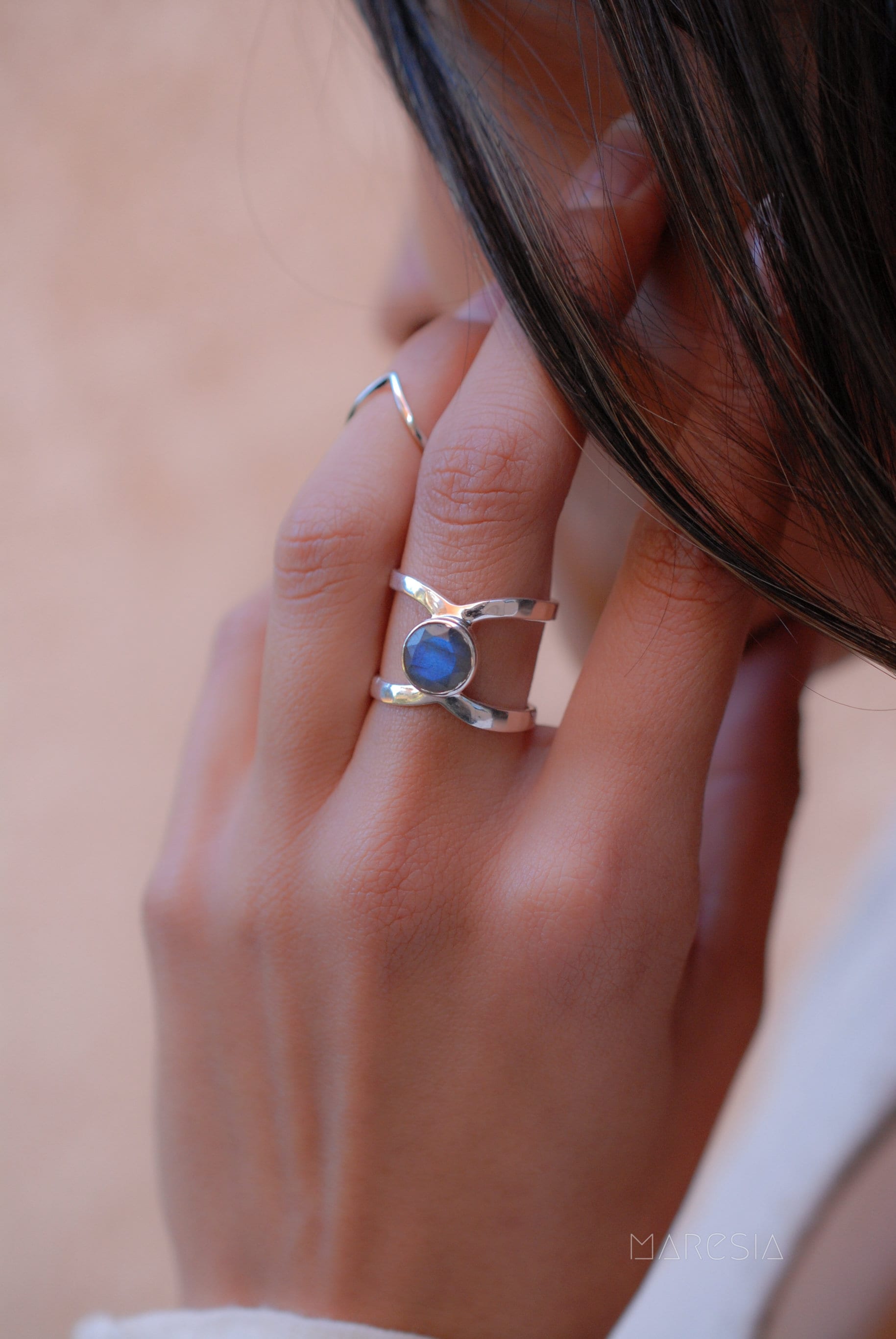 Regenbogen Labradorit Ring ~ Edelstein Natürlich ~sterling Silber 925 Schmuck Handgemacht ~Februar Geburtsstein Gehämmert Mr004 von MaresiaJewelry