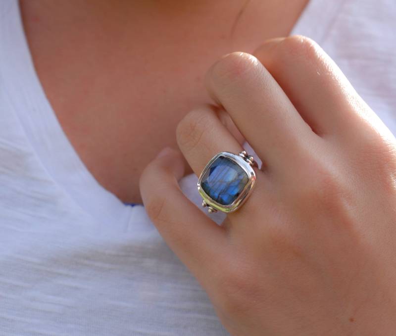 Regenbogen Labradorit Ring ~ Edelstein Natürlich ~sterling Silber 925 Schmuck Handgemacht~Februar Geburtsstein ~statement ~Geschenk ~Mr111 von MaresiaJewelry