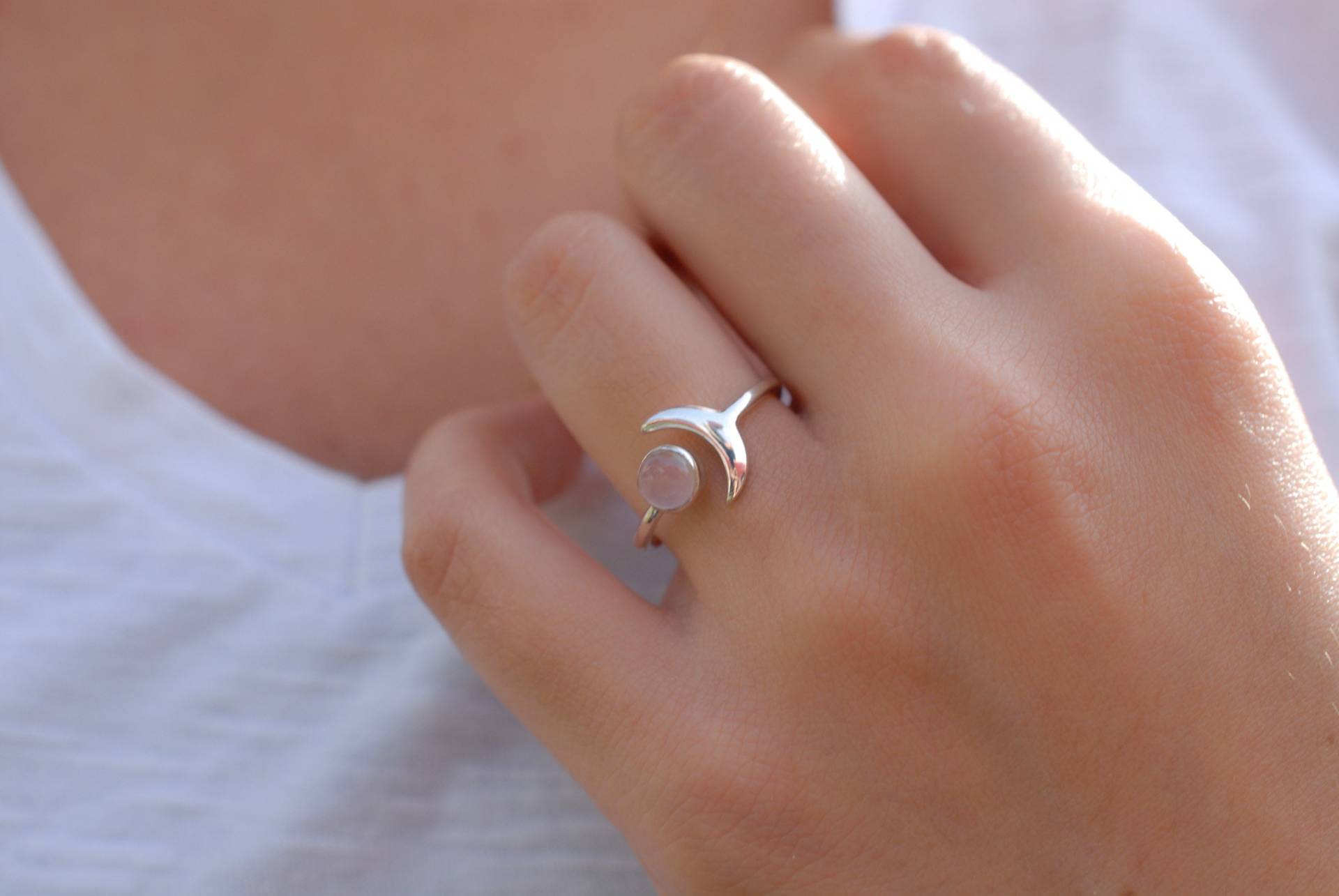 Rosenquarz Ring ~sterling Silber 925 ~Handarbeit ~Verstellbar~ Halbmond ~Boho ~Hippie~ Liebesstein ~Boho~Geschenk Für Sie Mr125 von MaresiaJewelry