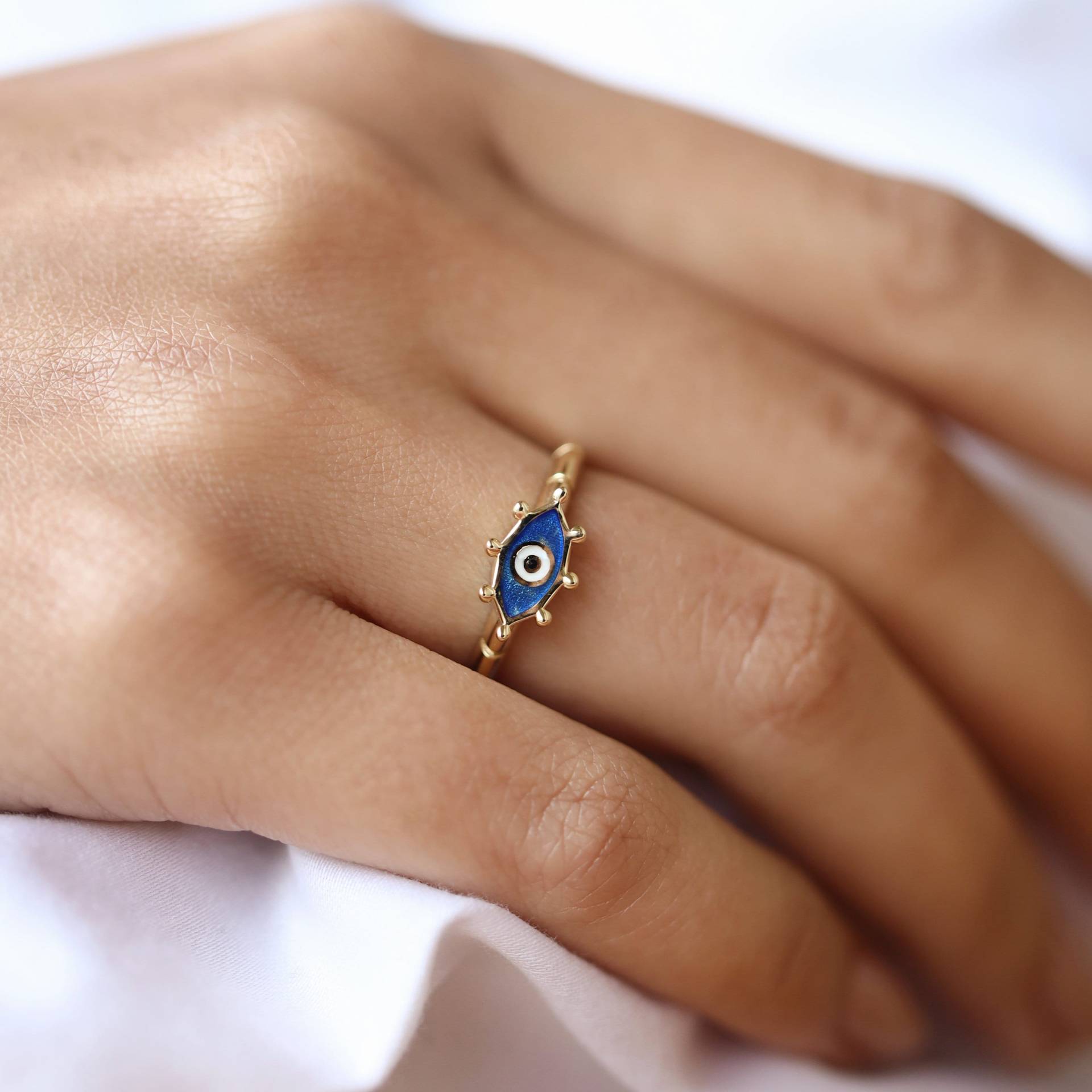 14K Solid Gold Freyr Ring, Dünne Stapelringe Für Frau, Zierliche Einfache Evil Eye Minimal Schmuck, Geschenk Sie von Maresuijewelry