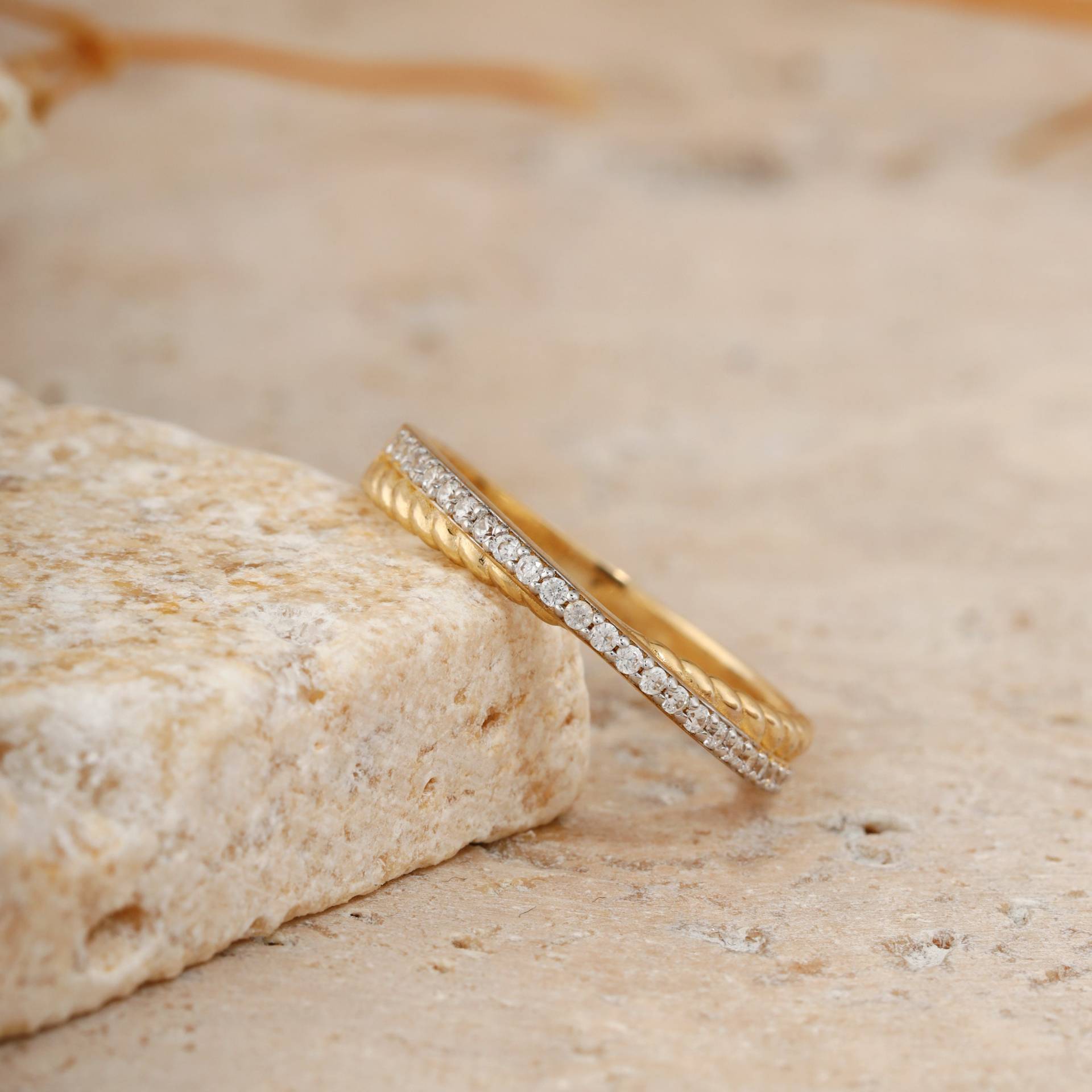 Bohai Ring, 14K Solid Gold Eleganter Schmuck, Zierliche Stapelring Für Frauen, Geschenk Sie, Minimaler Zarter Ring von Maresuijewelry