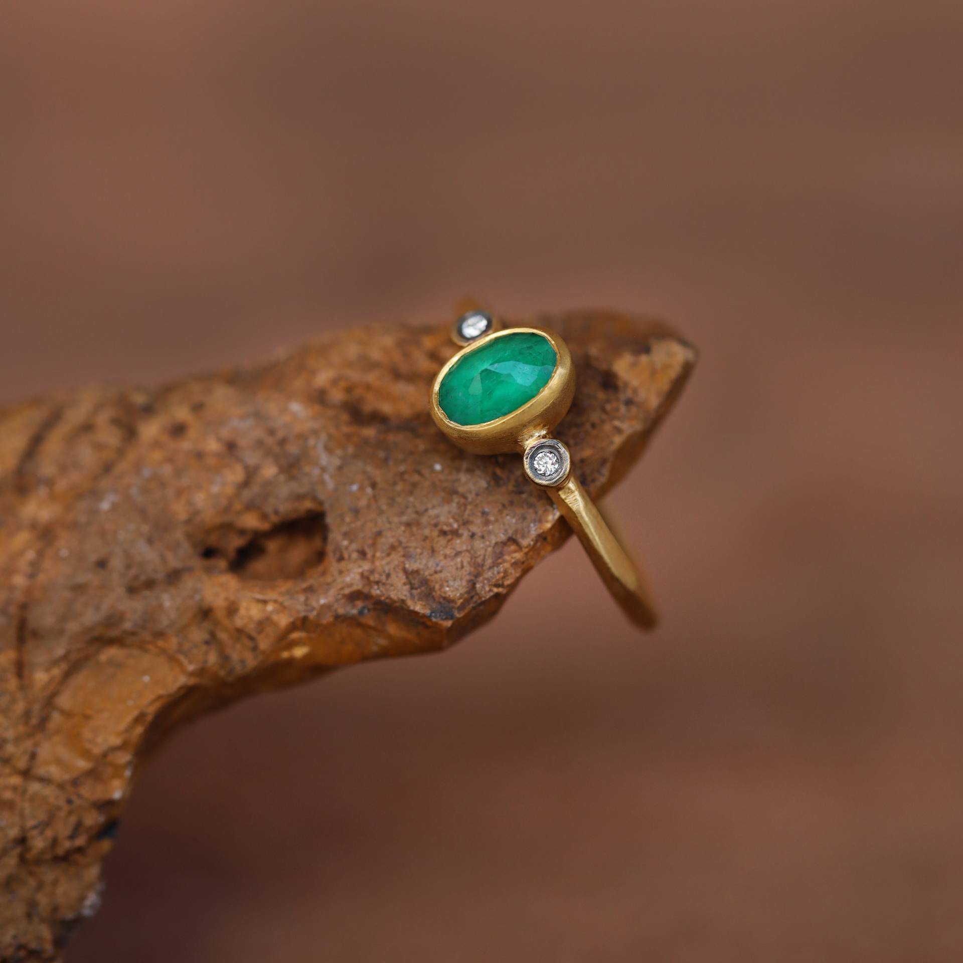 Dara Ring, 24K Gelbgold Über Silber Ring Mit Diamanten, Antiker Geschenk Für Sie von Maresuijewelry