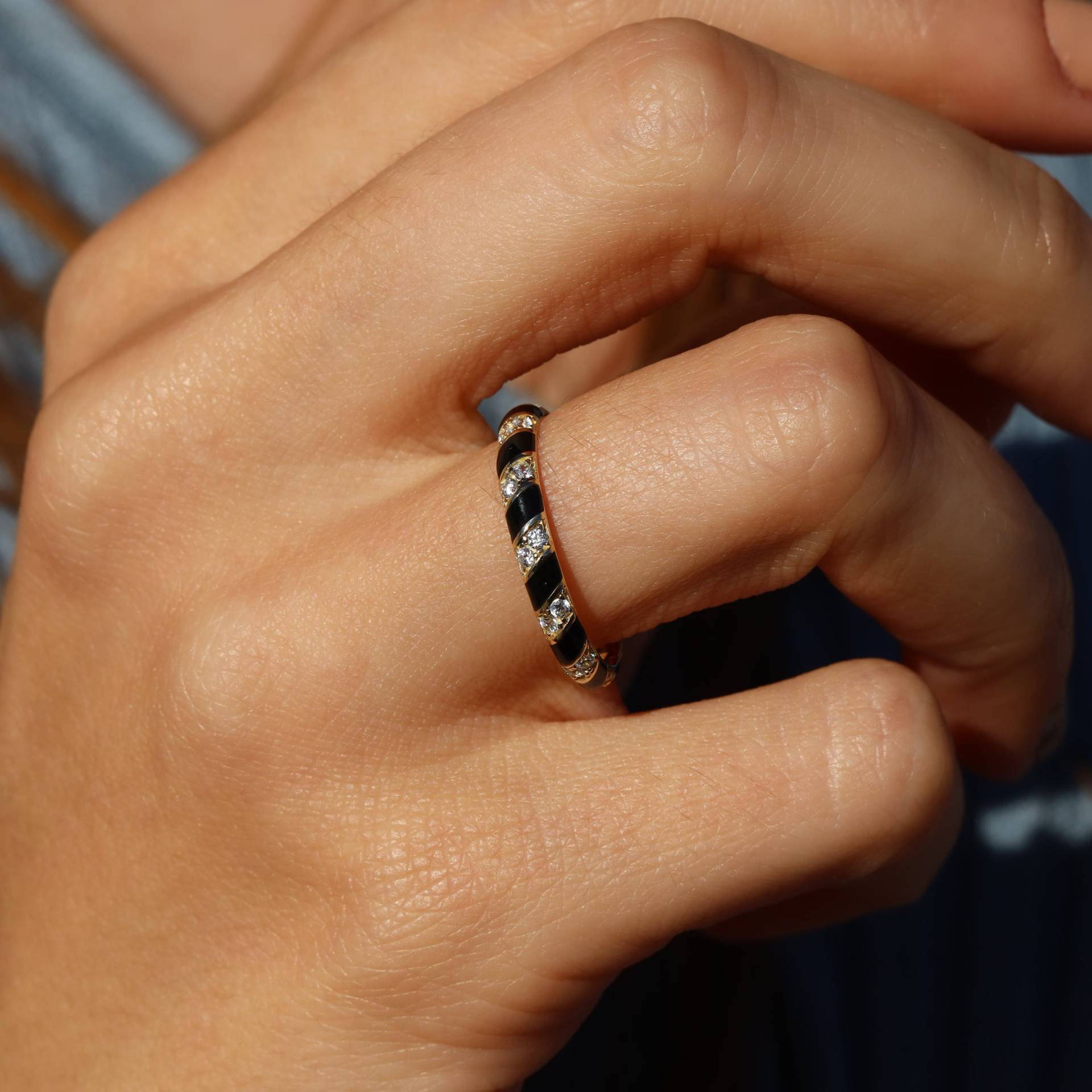 Kidonia Ring, 14K Massiver Goldring, Dünner Goldring Für Frau, Minimaler Schmuck, Zierlicher Zarter Geschenk Sie von Maresuijewelry