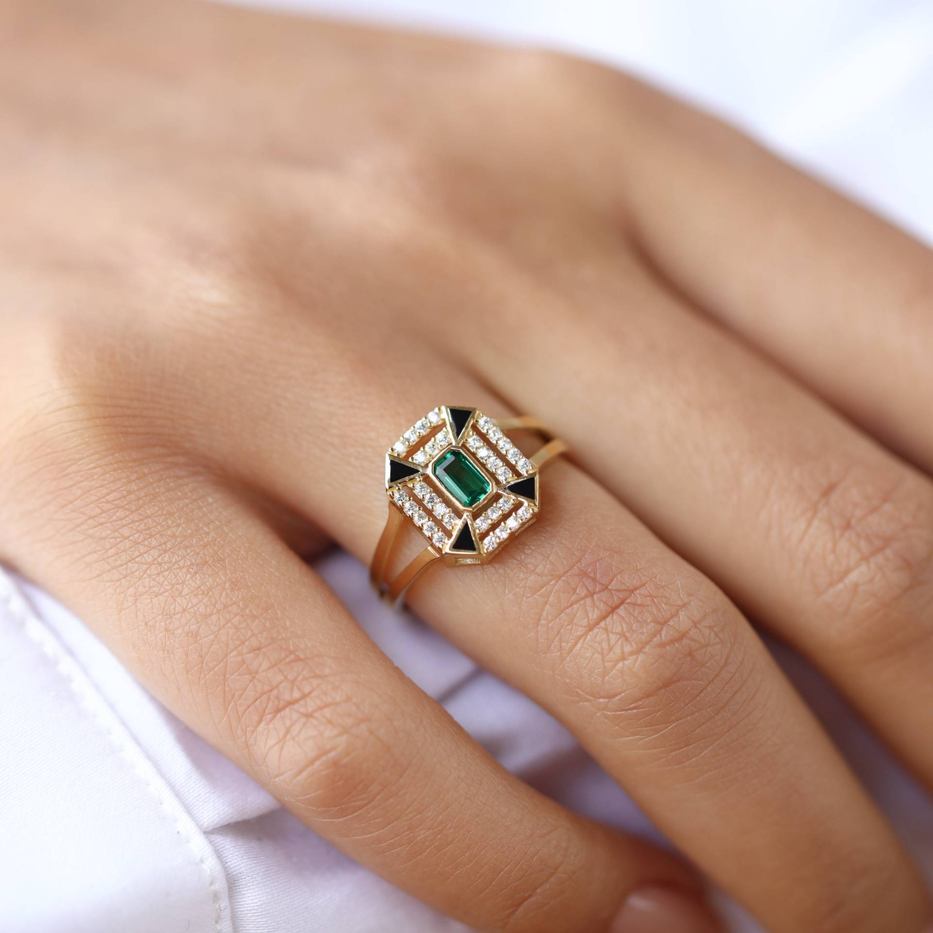 Mekong Ring, 14K Solid Gold Eleganter Schmuck, Zierliche Stapelring Für Frauen, Geschenk Sie, Minimaler Zarter Ring von Maresuijewelry