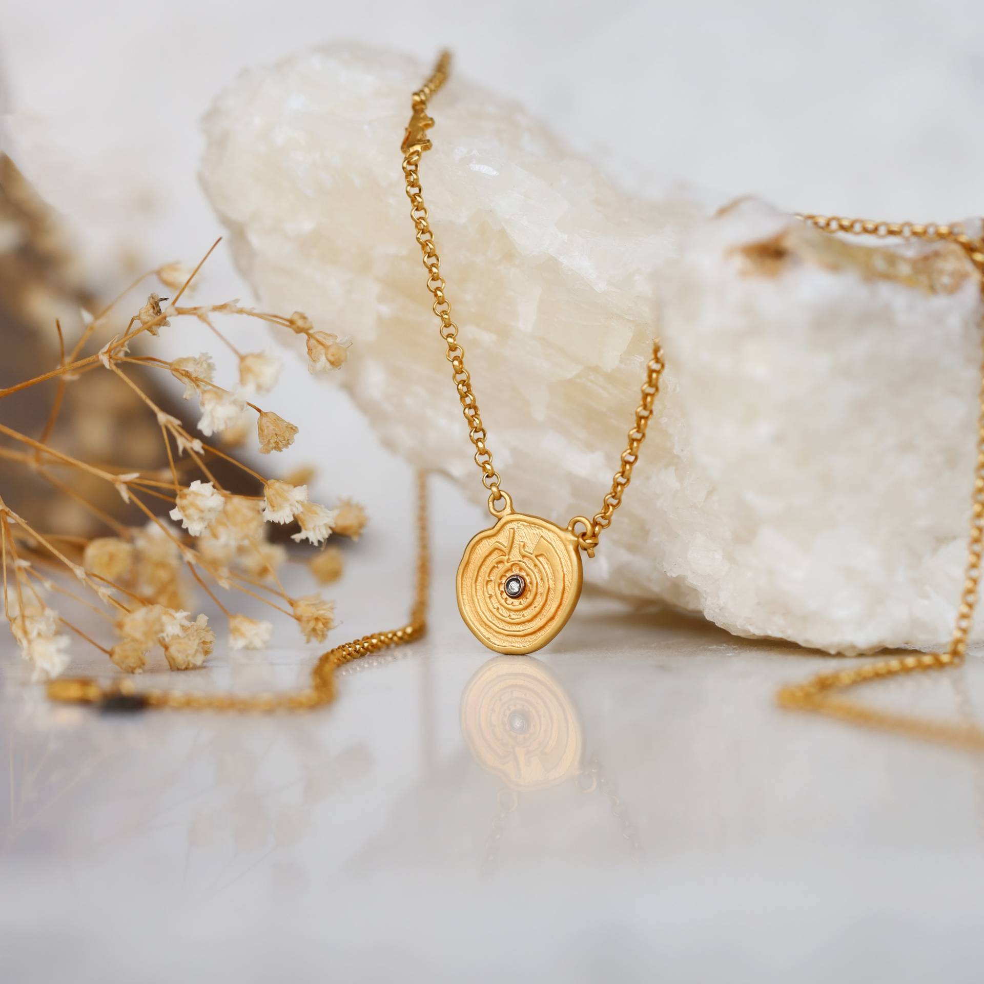 Pygela Halskette, 24K Gelbgold Über Silber Halskette Mit Diamant, Antique Geschenk Für Sie von Maresuijewelry