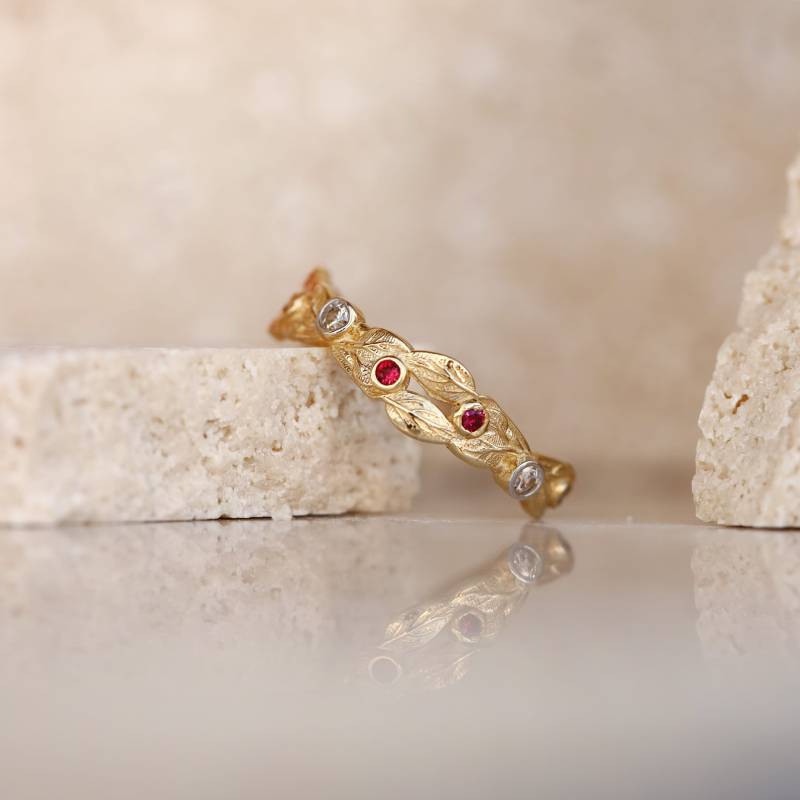 Saarema Ring, 14K Solid Gold Dünne Stapelringe Für Frauen, Zierliche Goldring, Minimal Schmuck, Zarte Geschenk Sie von Maresuijewelry